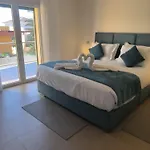 Casa Amarillo