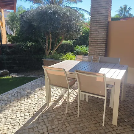بيت للعطل Casa Amarillo *